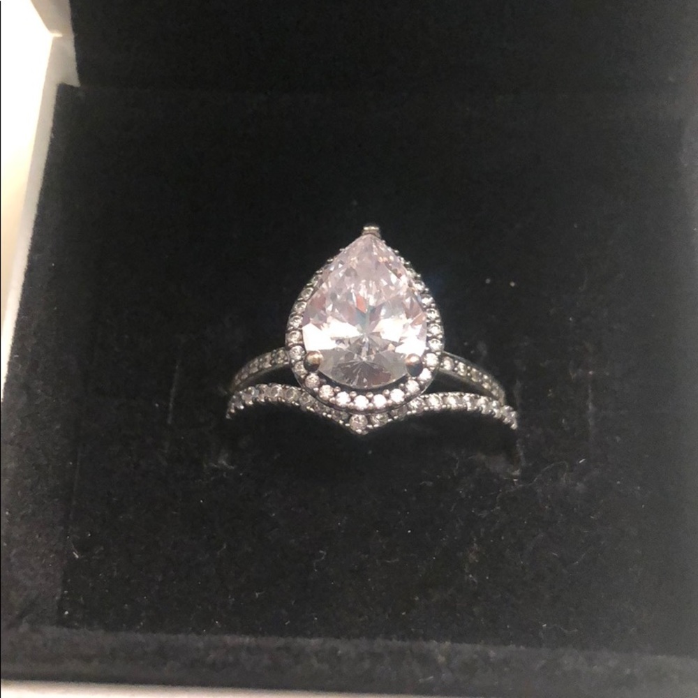 Pandora Ring Set